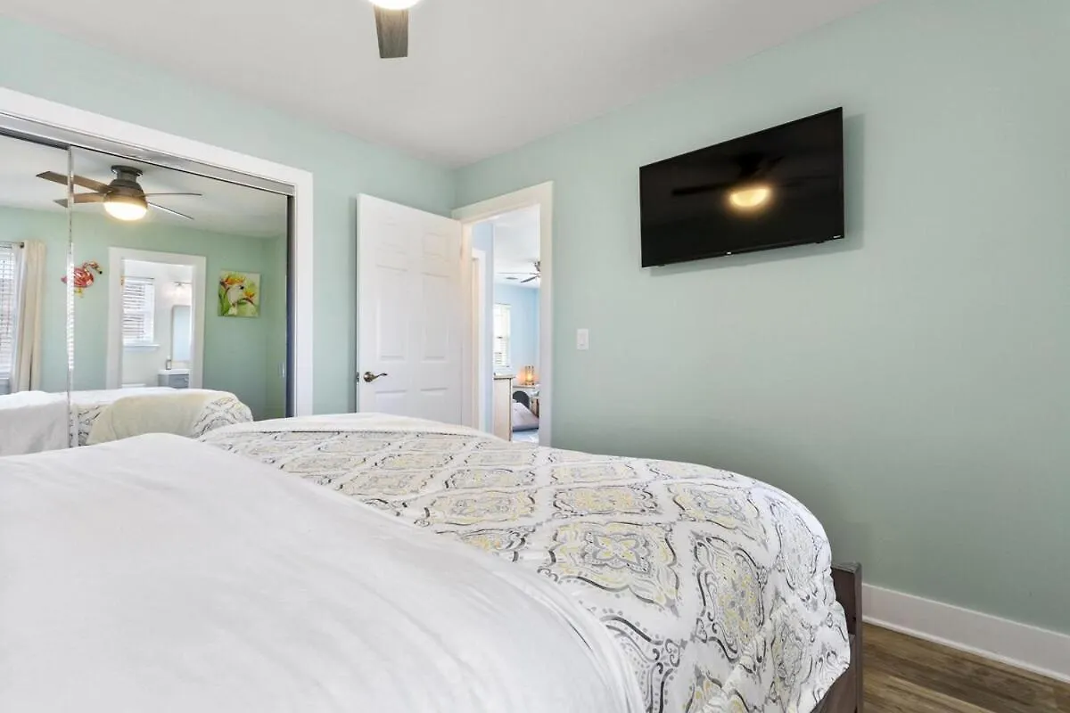 Holiday home Secluded 2Br-2Ba Condo - 5 Minute Walk To The Gulf Destin