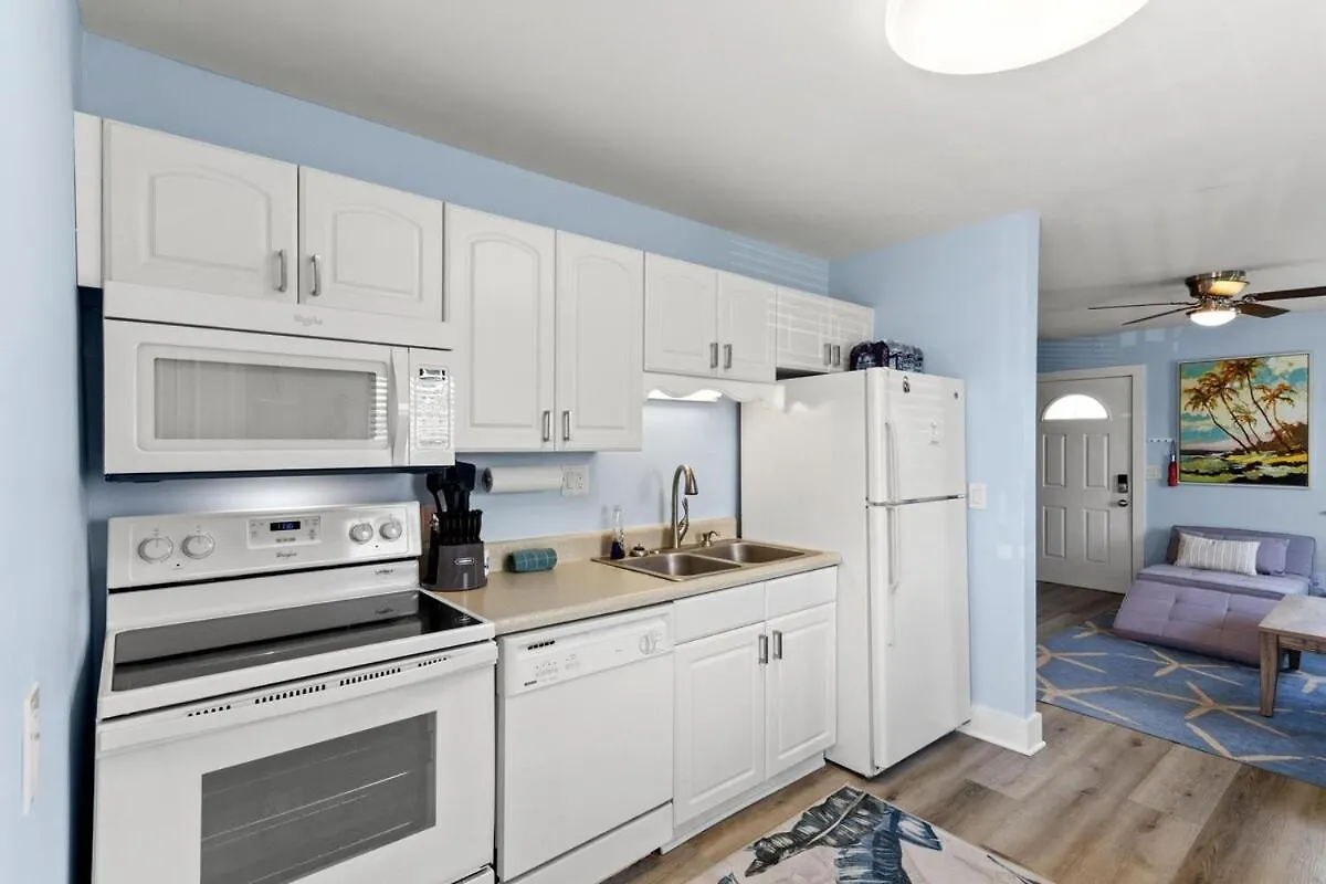 Holiday home Secluded 2Br-2Ba Condo - 5 Minute Walk To The Gulf Destin