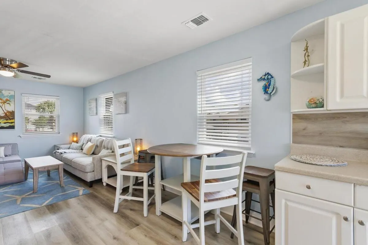 Holiday home Secluded 2Br-2Ba Condo - 5 Minute Walk To The Gulf Destin United States