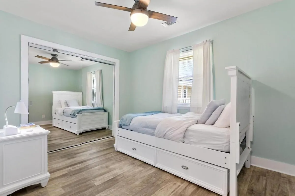 Secluded 2Br-2Ba Condo - 5 Minute Walk To The Gulf Destin